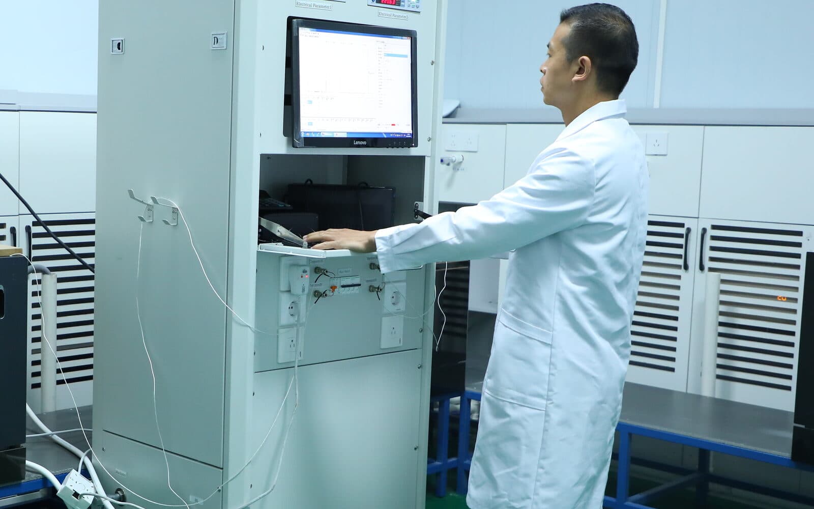 Dishwasher laboratory testing setup for supplier documentation and evaluation